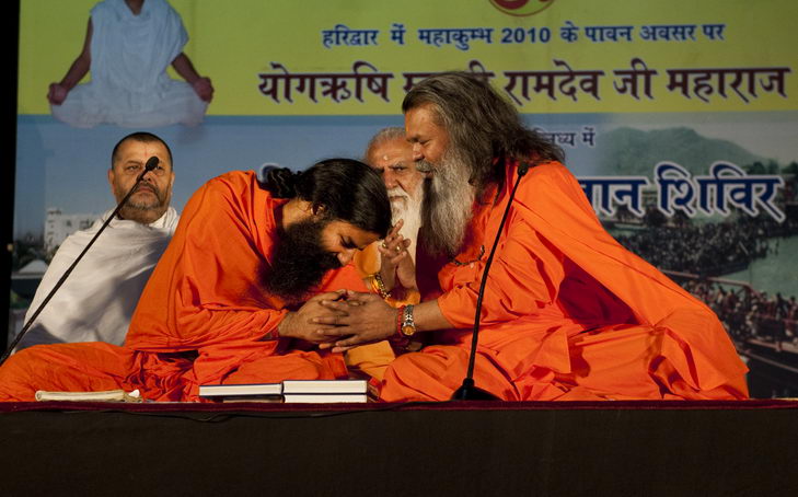 swamiji_with_ramdevji04