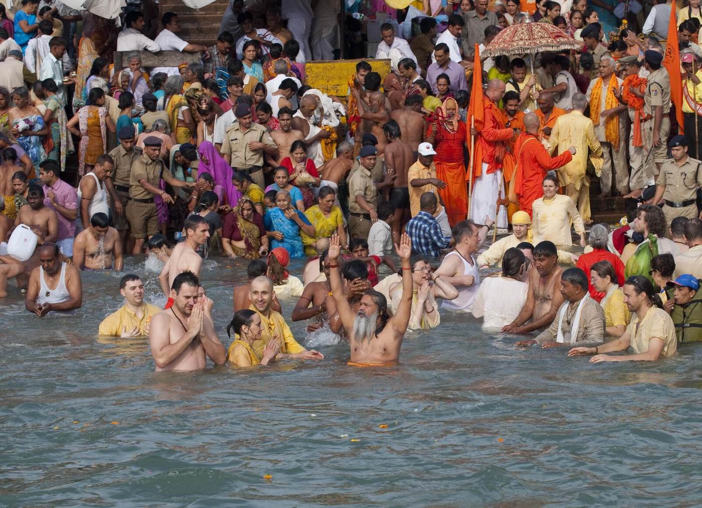 Shnan_in_Haridwar_D3Y9161_resize