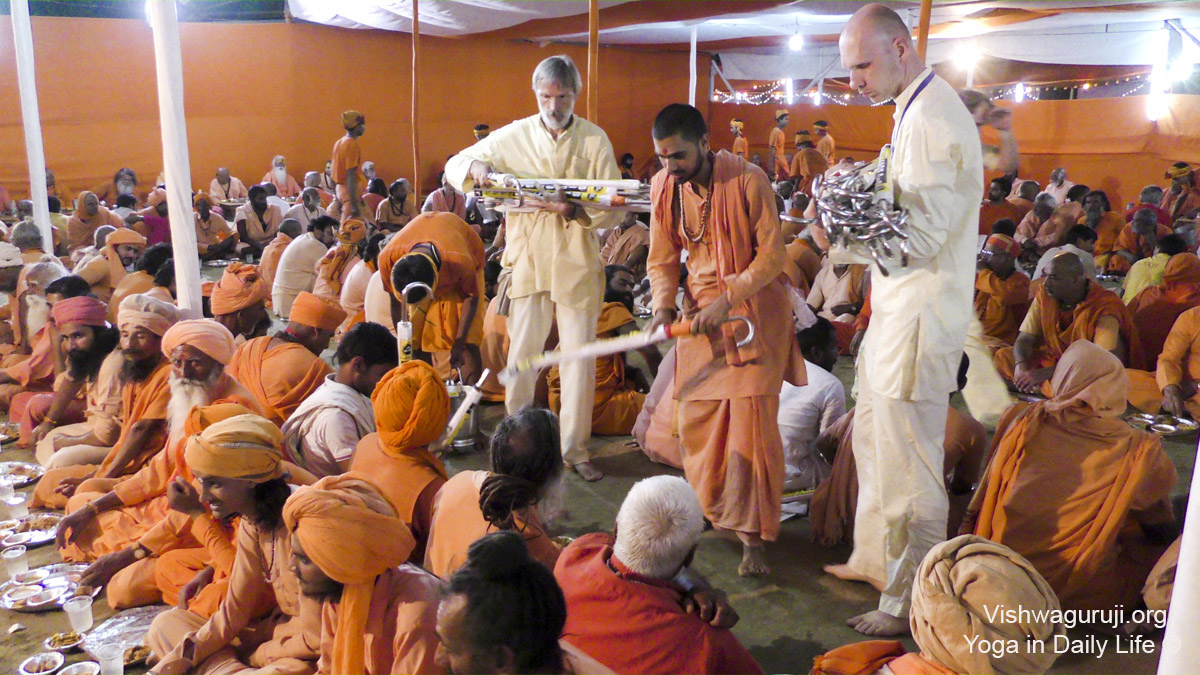 Vishwaguruji's Bhandara Kumbha Mela 2016 Ujjain, India