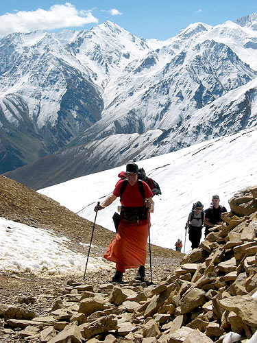 Sadhvi Shanti on the way to Mt. Kailas