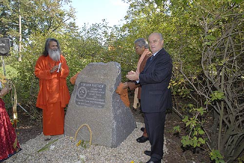 Planting of a World Peace Tree and inauguration of a Peace Memorial Stone in Vienna, Austria